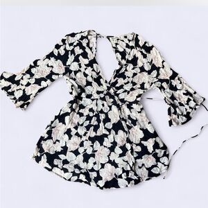 Billabong Bell Sleeve Wrap Style Floral Dress